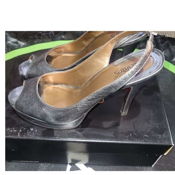 Carlos Santana Elise Lead Metallic Heels in Silver/Pewter EUC Size 8.5 - Picture 1 of 8